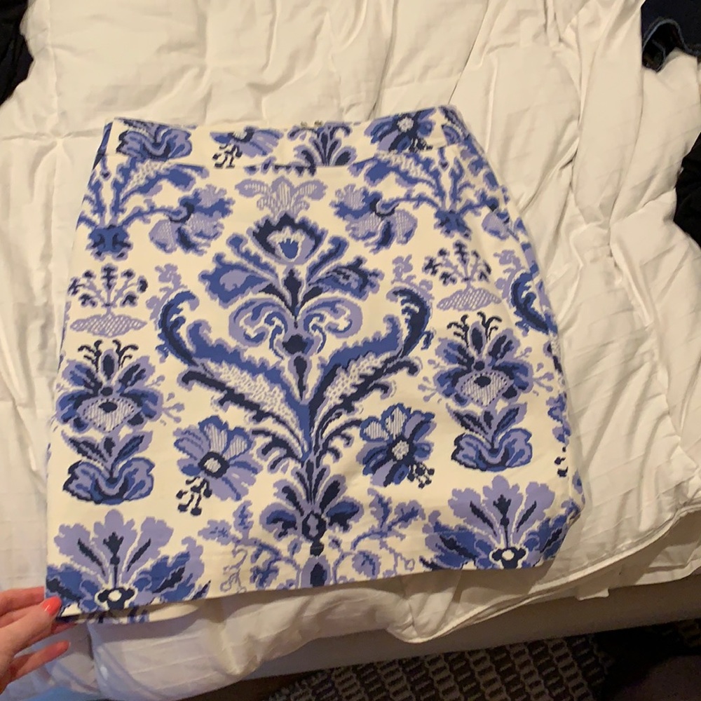 Paisley blue and ivory skirt- sooo cute